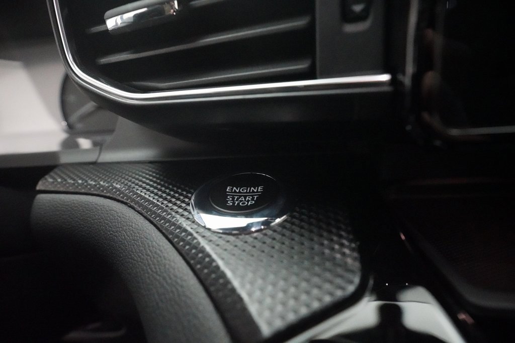 Used 2023 Ford Explorer ST-Line w/ Class IV Trailer Tow Package image 31