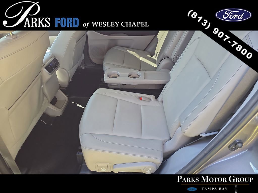 Used 2016 Toyota Highlander XLE AWD/4WD image 15