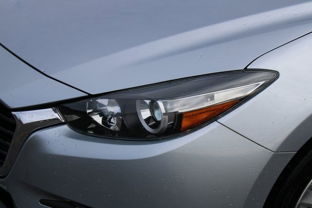 Used 2017 MAZDA MAZDA3 Touring image 12