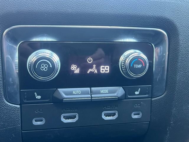 Used 2024 GMC Yukon Denali Ultimate image 4