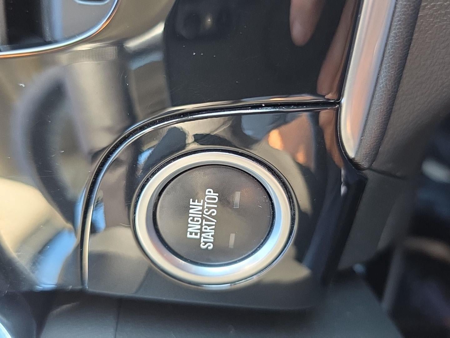 Used 2019 Buick Encore Preferred AWD/4WD image 23