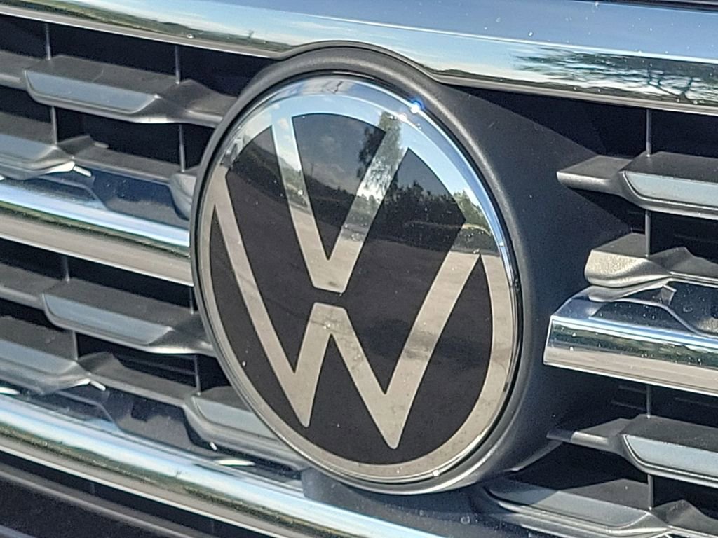 Used 2023 Volkswagen Atlas Cross Sport SE w/ Black Wheel Package image 29