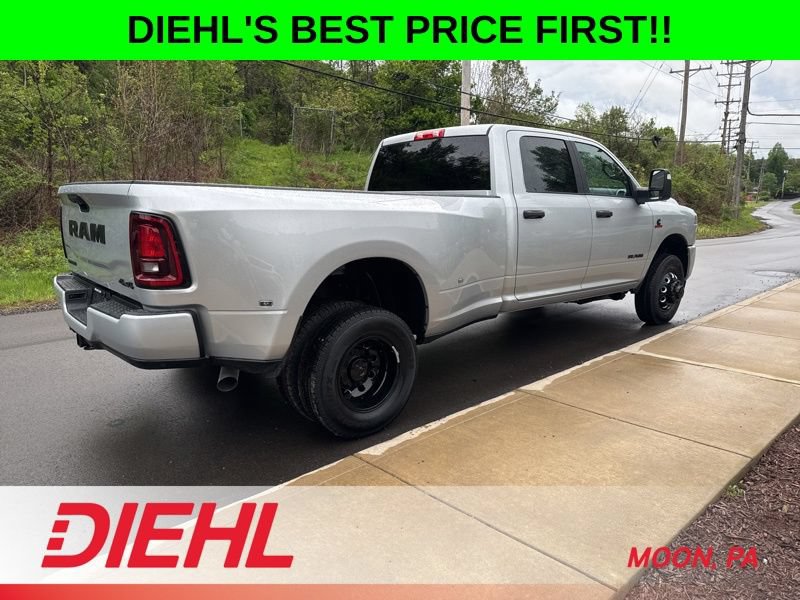 New 2026 RAM 3500 Big Horn AWD/4WD image 7