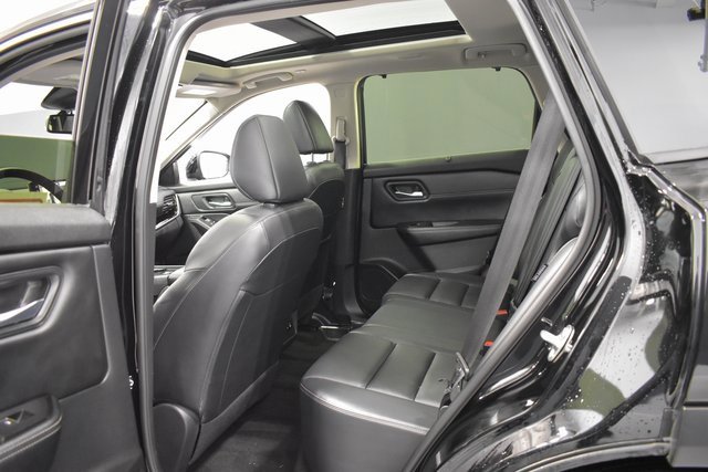 Certified 2025 Nissan Rogue SL w/ Tech Package image 35