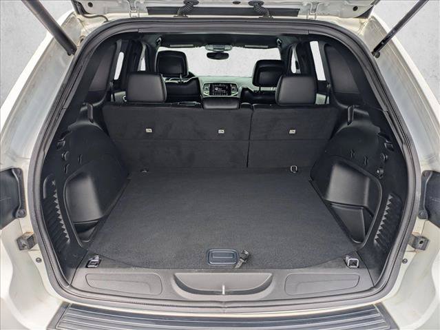 Used 2022 Jeep Grand Cherokee Laredo X RWD image 6