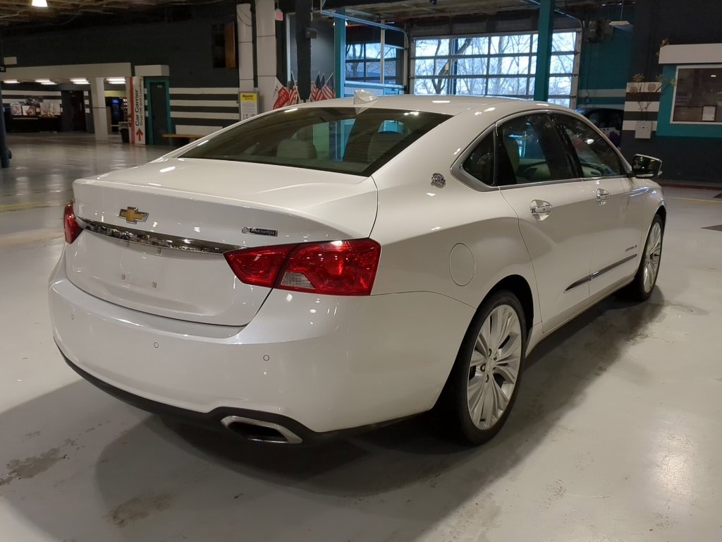 Used 2018 Chevrolet Impala Premier w/ Premier Confidence Package image 7