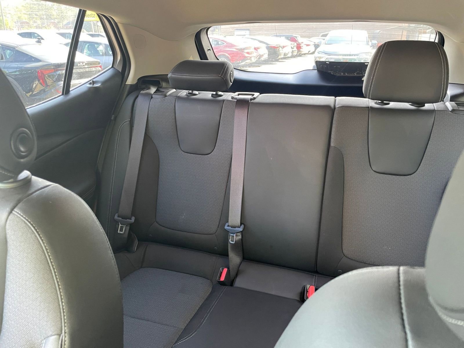 Used 2025 Buick Encore GX Preferred image 38