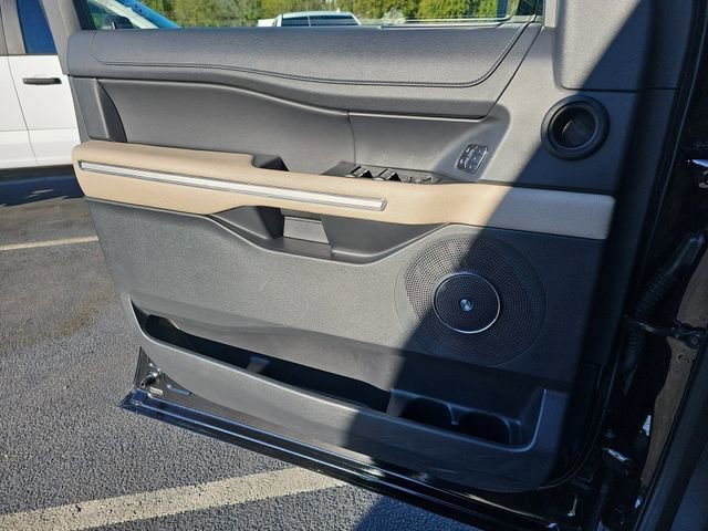 Used 2024 Ford Expedition Max Limited image 34