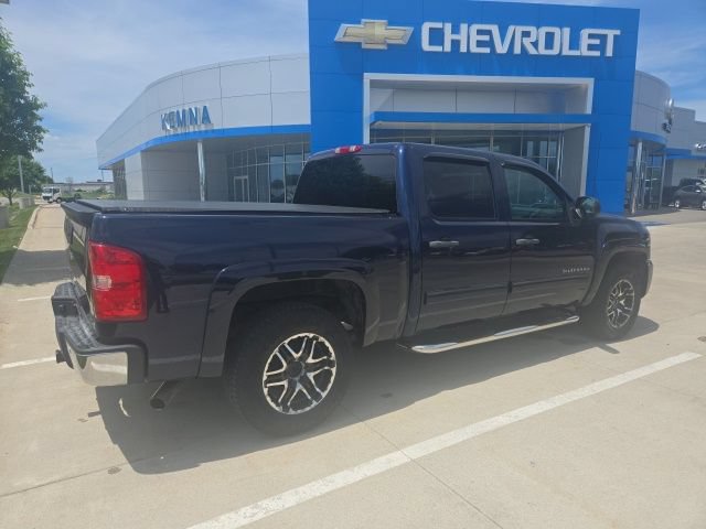Used 2011 Chevrolet Silverado 1500 LT w/ All-Star Edition AWD/4WD image 7