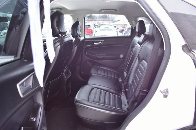 Used 2015 Ford Edge SEL w/ Equipment Group 201A image 33