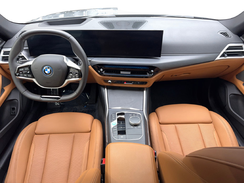 Used 2025 BMW i4 eDrive40 w/ Premium Package RWD image 53