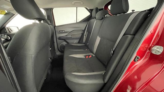 Used 2020 Nissan Kicks SV image 40