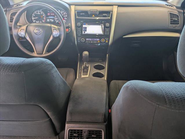 Used 2015 Nissan Altima 2.5 SV w/ Convenience Package image 17