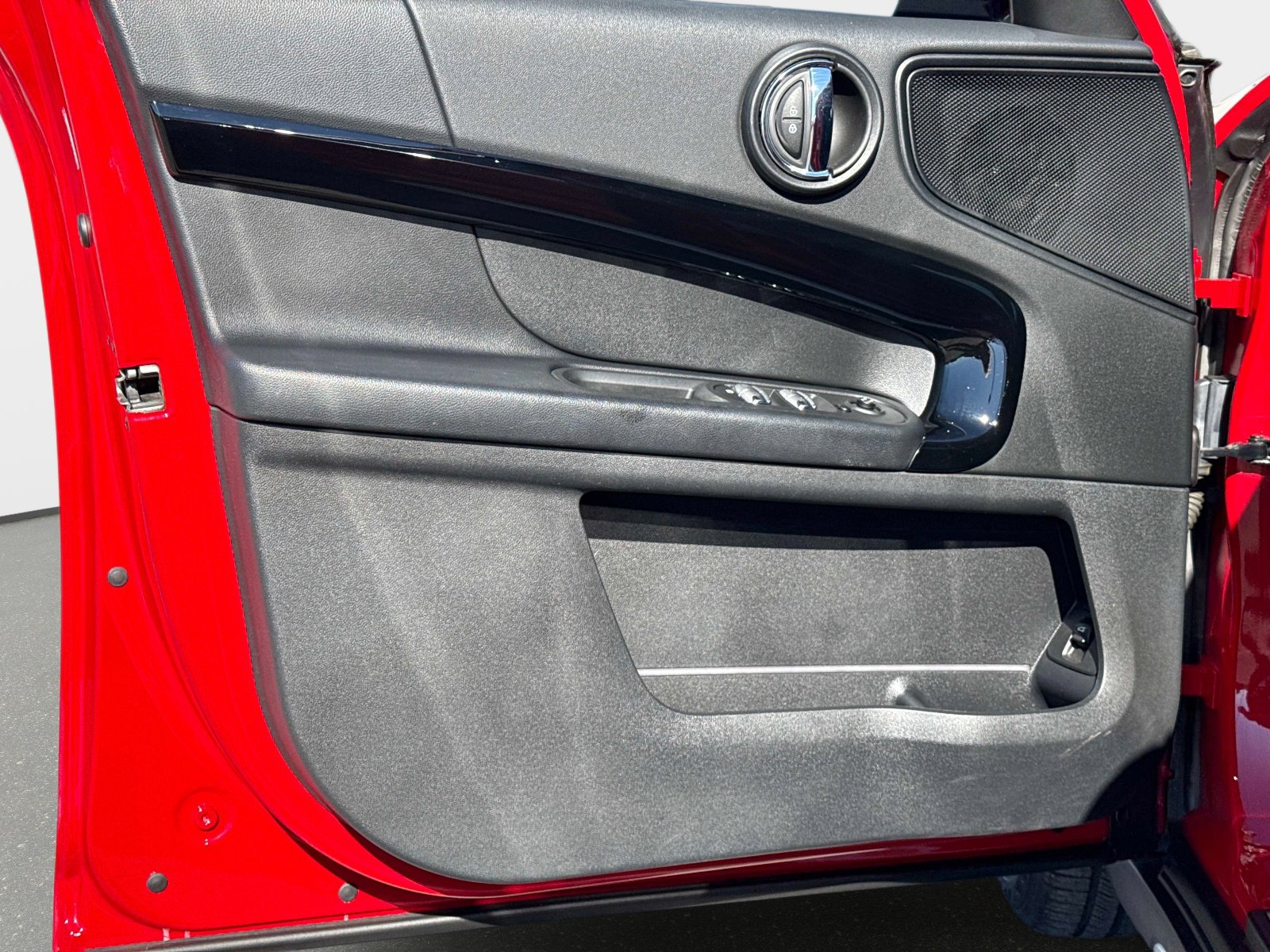 Used 2022 MINI Cooper Countryman S w/ Storage Package image 21