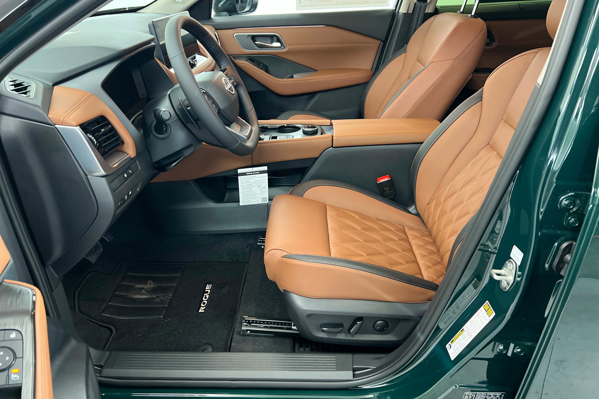 New 2026 Nissan Rogue Platinum w/ Platinum Premium Package image 17