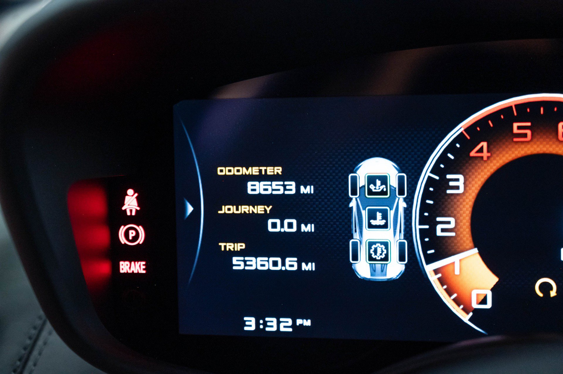 Used 2019 McLaren 570S Coupe RWD image 14