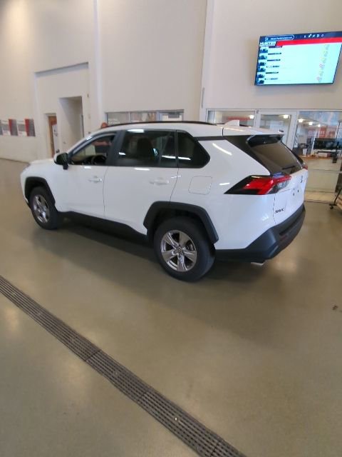 Used 2024 Toyota RAV4 XLE image 9