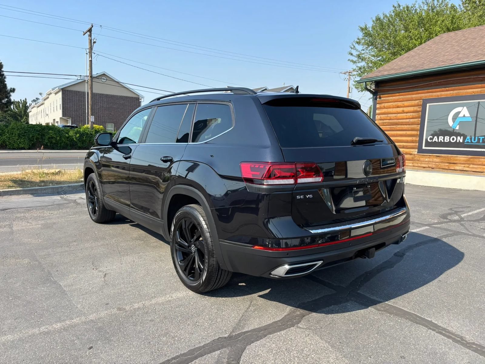 Used 2023 Volkswagen Atlas SE w/ Black Wheel Package AWD/4WD image 7