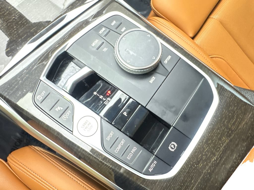 Used 2023 BMW 330i Sedan w/ Convenience Package RWD image 69