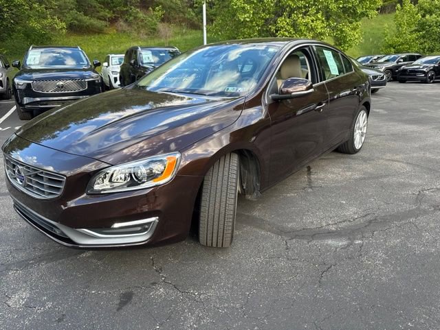 Used 2017 Volvo S60 T5 Inscription Platinum w/ Climate Package AWD/4WD image 1