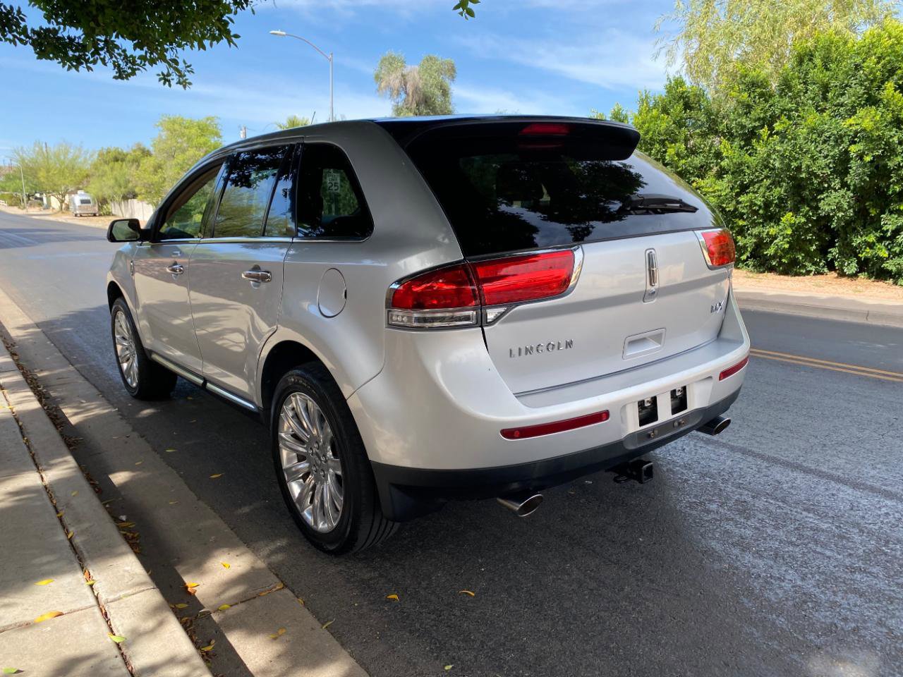 Used 2015 Lincoln MKX FWD w/ Equipment Group 101A image 13