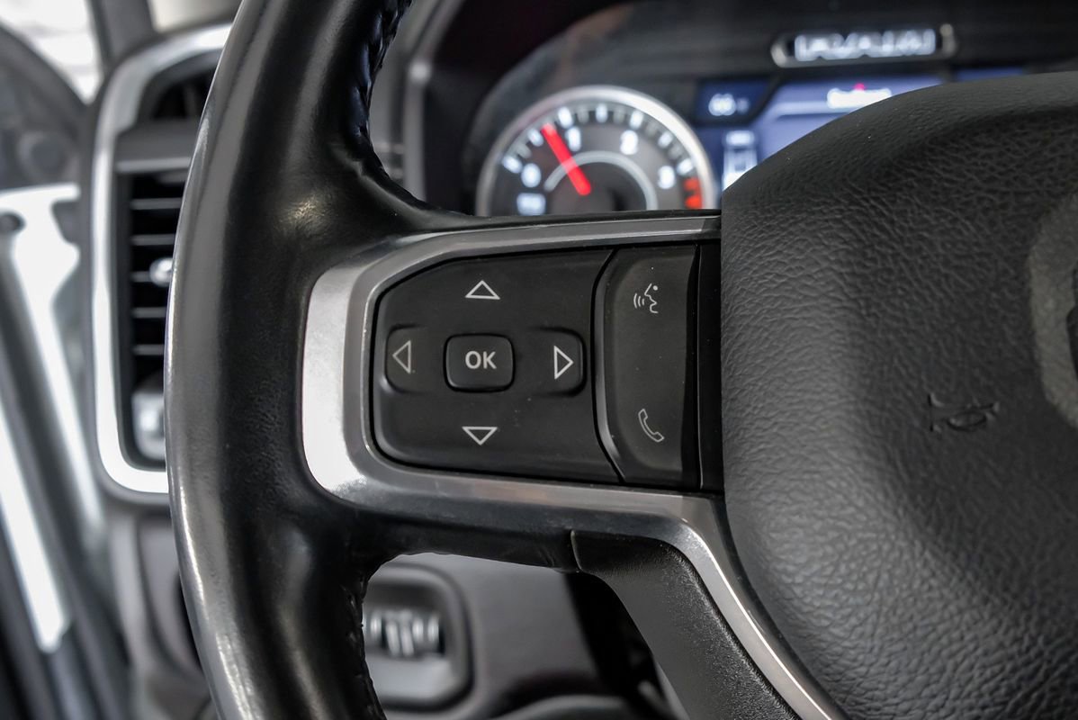 Used 2024 RAM 2500 Laramie AWD/4WD image 17