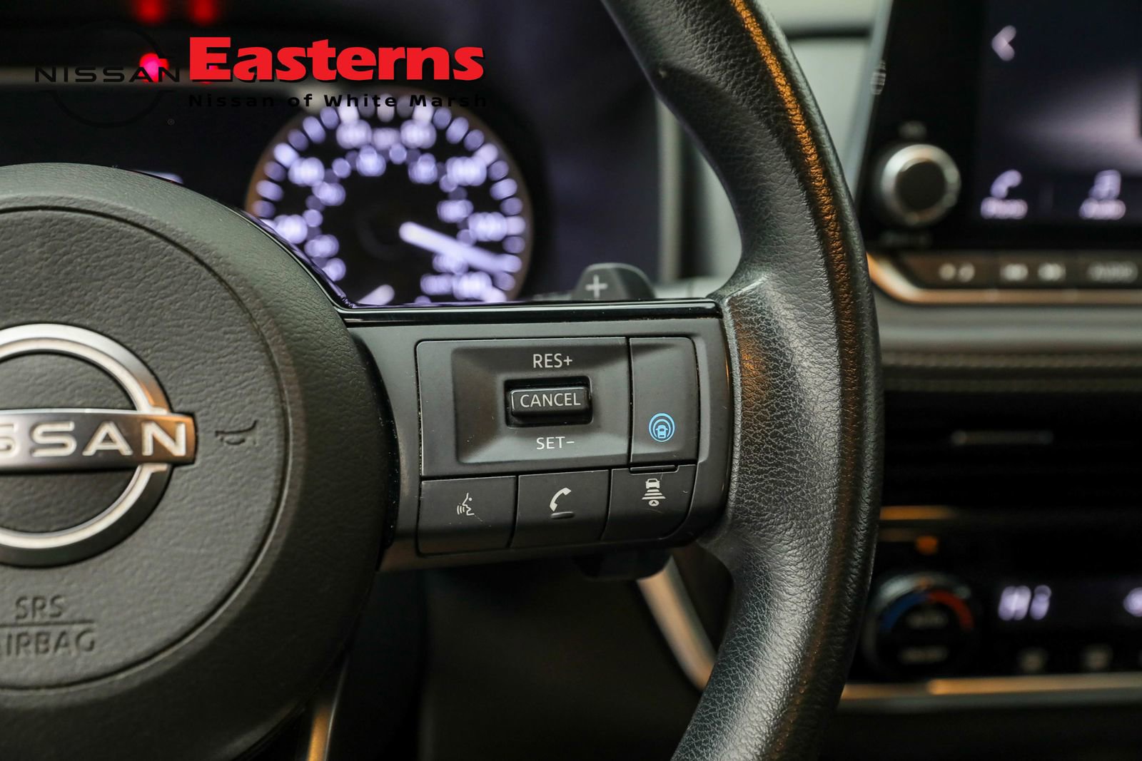 Used 2022 Nissan Rogue SV image 54