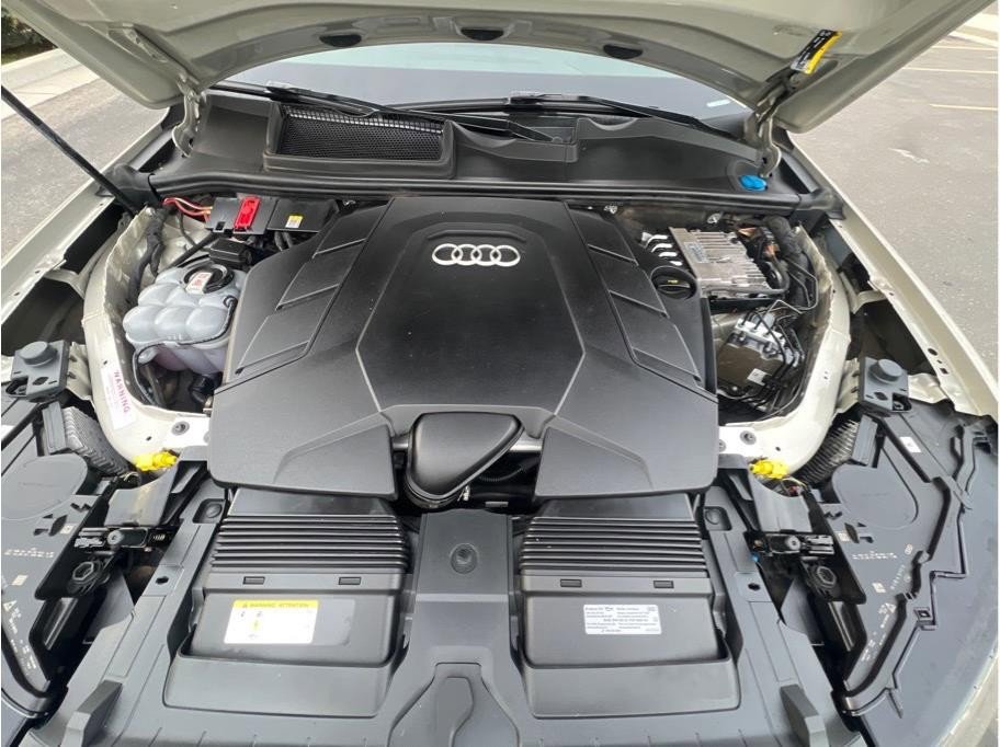 Used 2021 Audi Q7 3.0T Prestige image 34