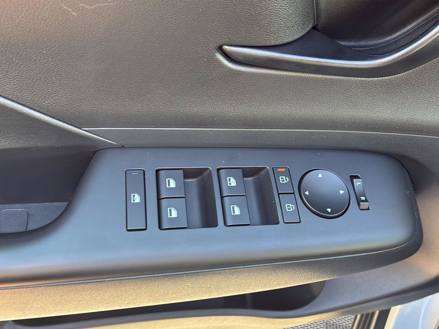 Used 2026 Hyundai Kona SE AWD/4WD image 24