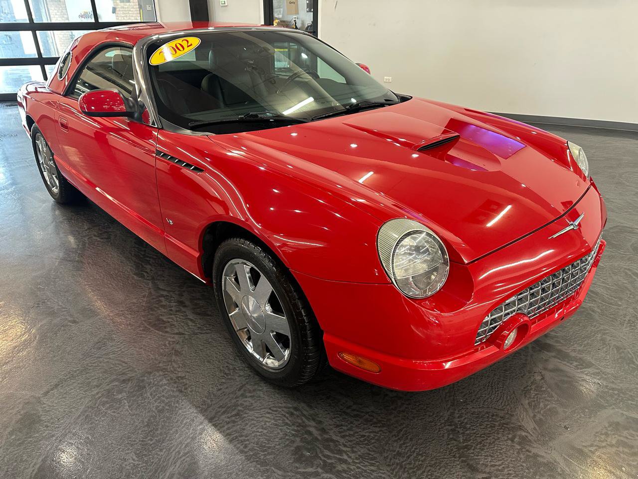 Used 2002 Ford Thunderbird RWD image 3