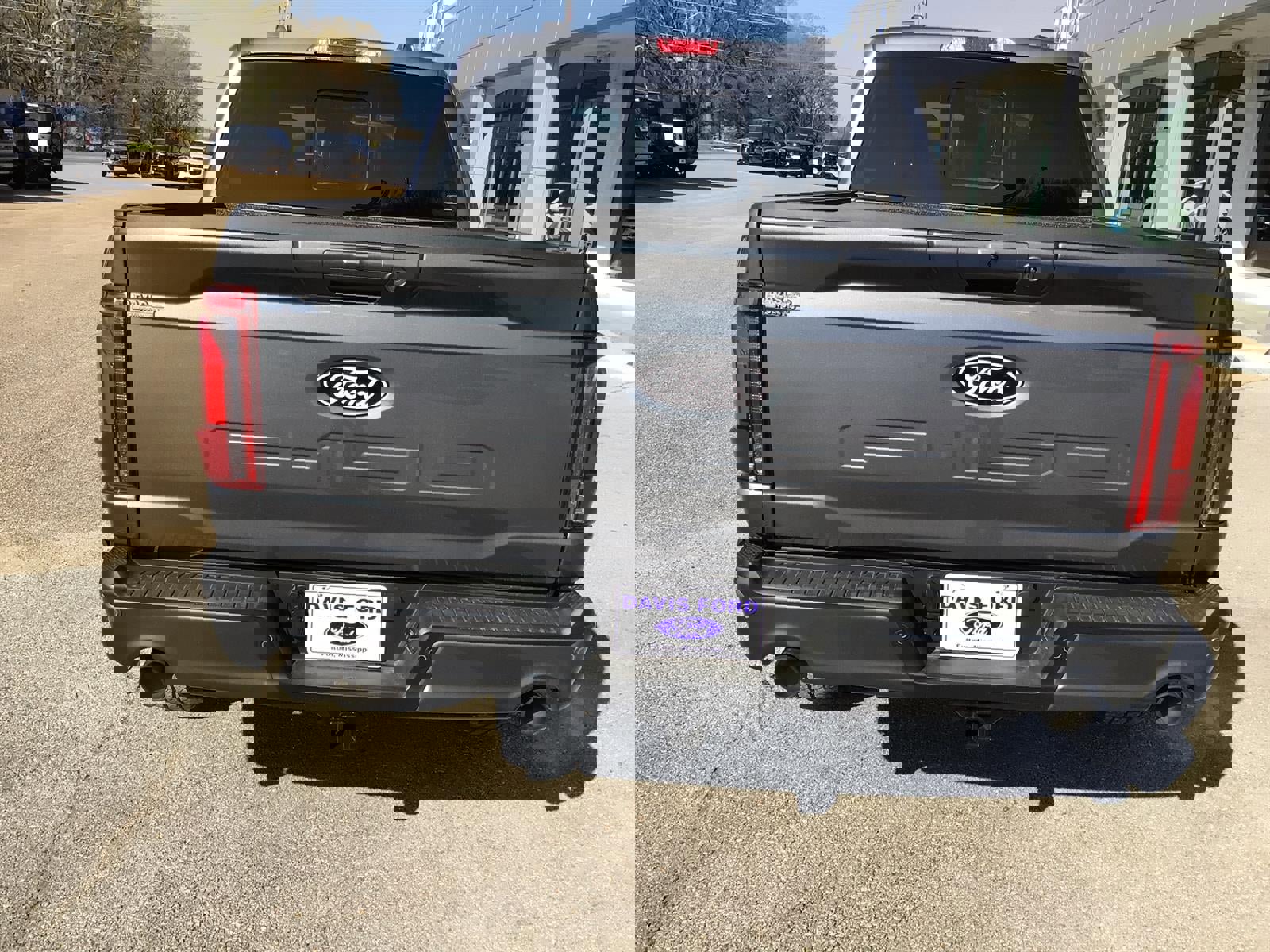 New 2026 Ford F150 Lariat w/ Equipment Group 501A Mid image 10