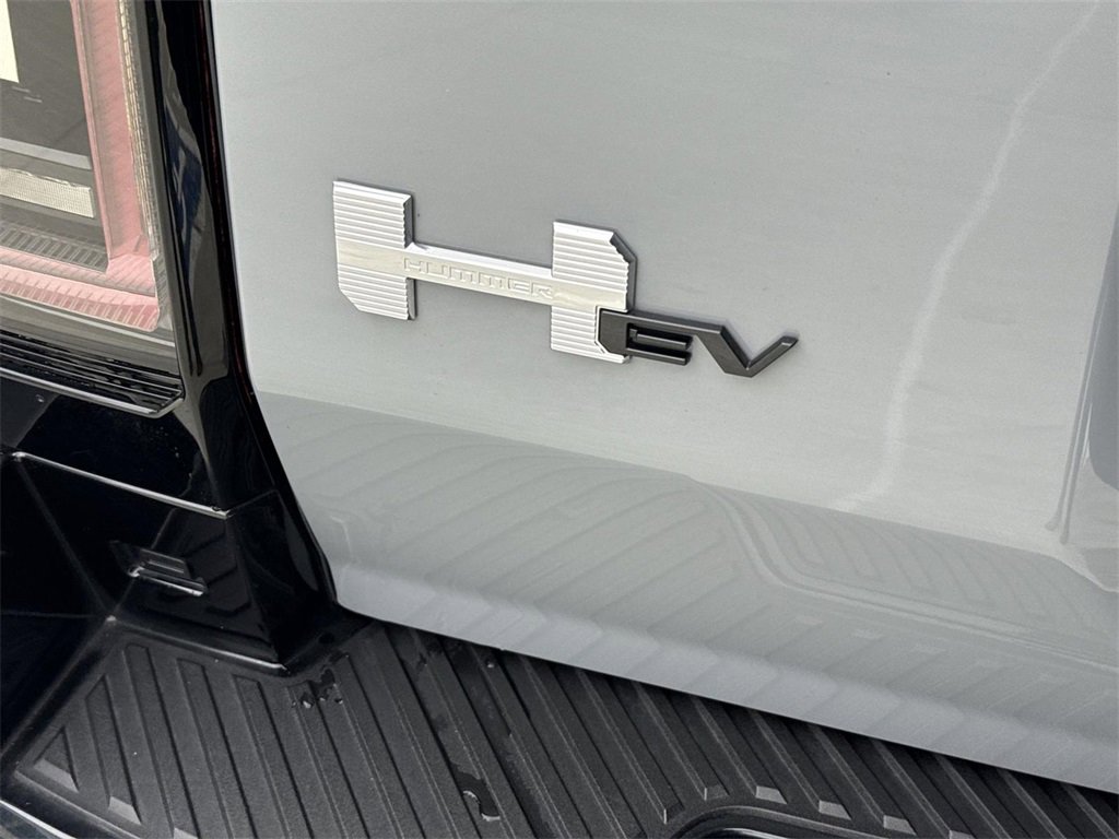 Used 2024 GMC Hummer EV 2X w/ Extreme Off-Road Package image 31