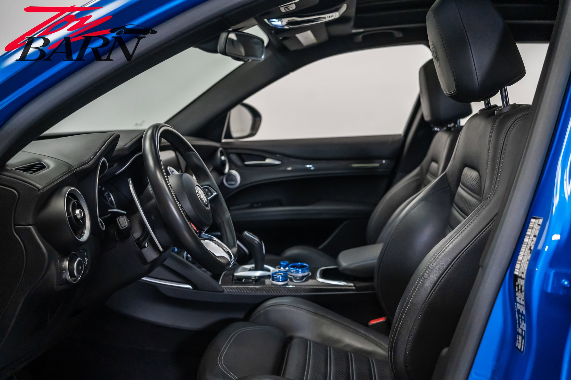 Used 2022 Alfa Romeo Stelvio Quadrifoglio image 28