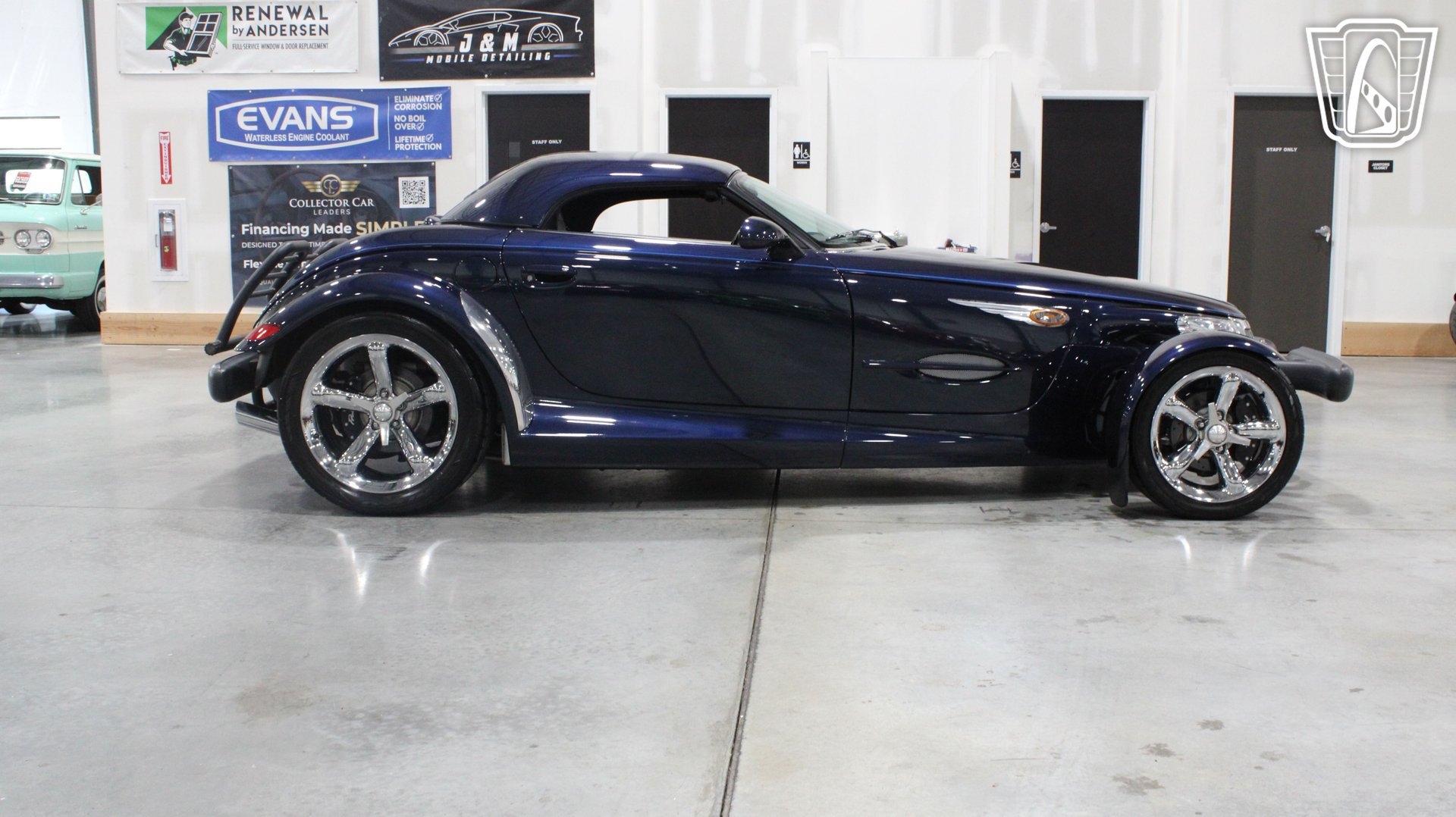 Used 2001 Chrysler Prowler RWD image 26