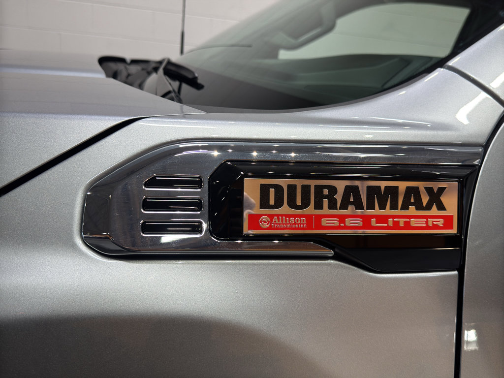 Used 2026 GMC Sierra 3500 SLE image 10