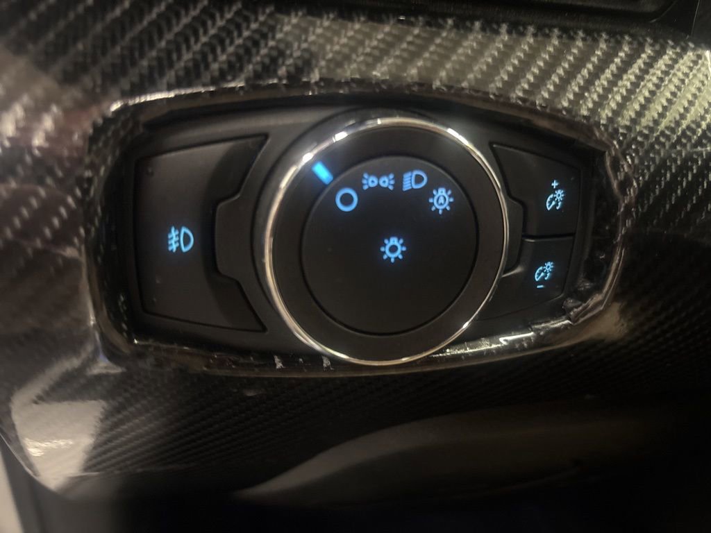 Used 2020 Ford Mustang Premium image 16