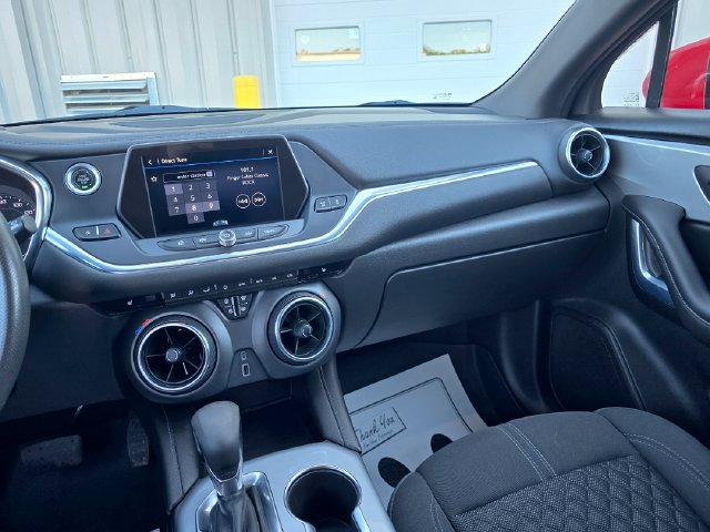 Used 2022 Chevrolet Blazer LT AWD/4WD image 19
