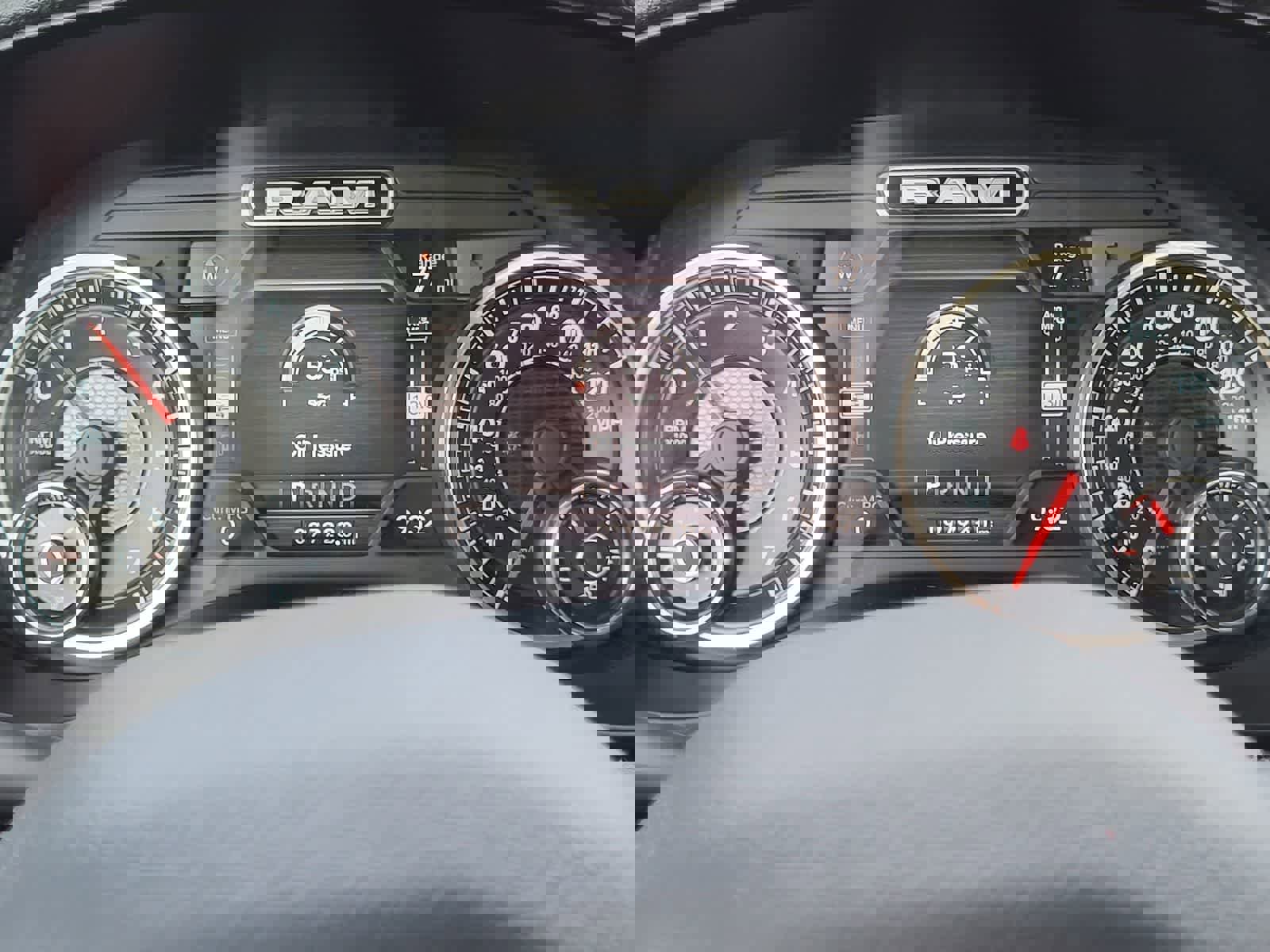 Used 2020 RAM 1500 Laramie w/ Off Road Group image 17