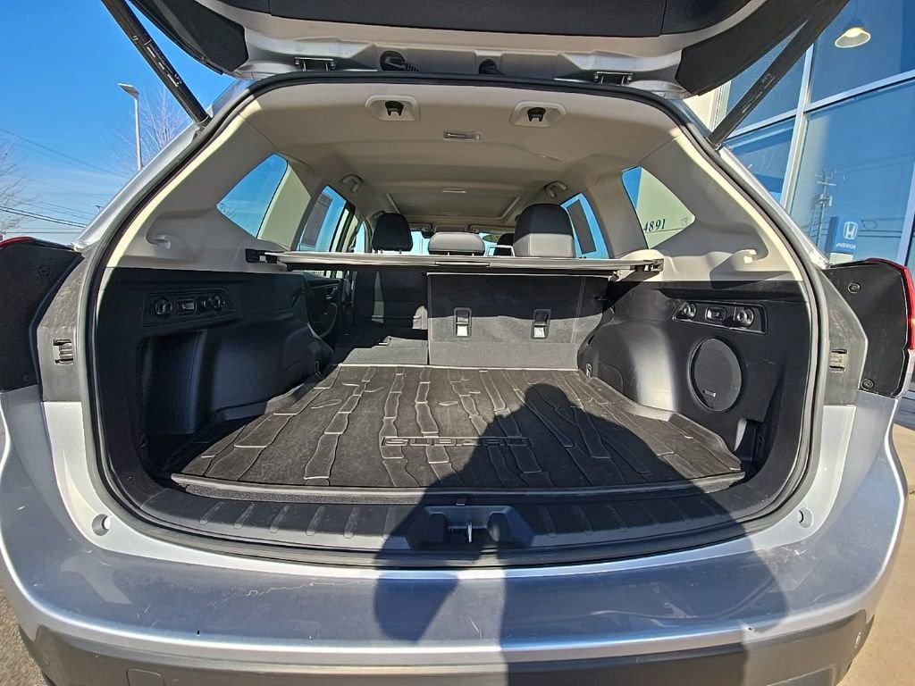 Used 2023 Subaru Forester Limited image 31