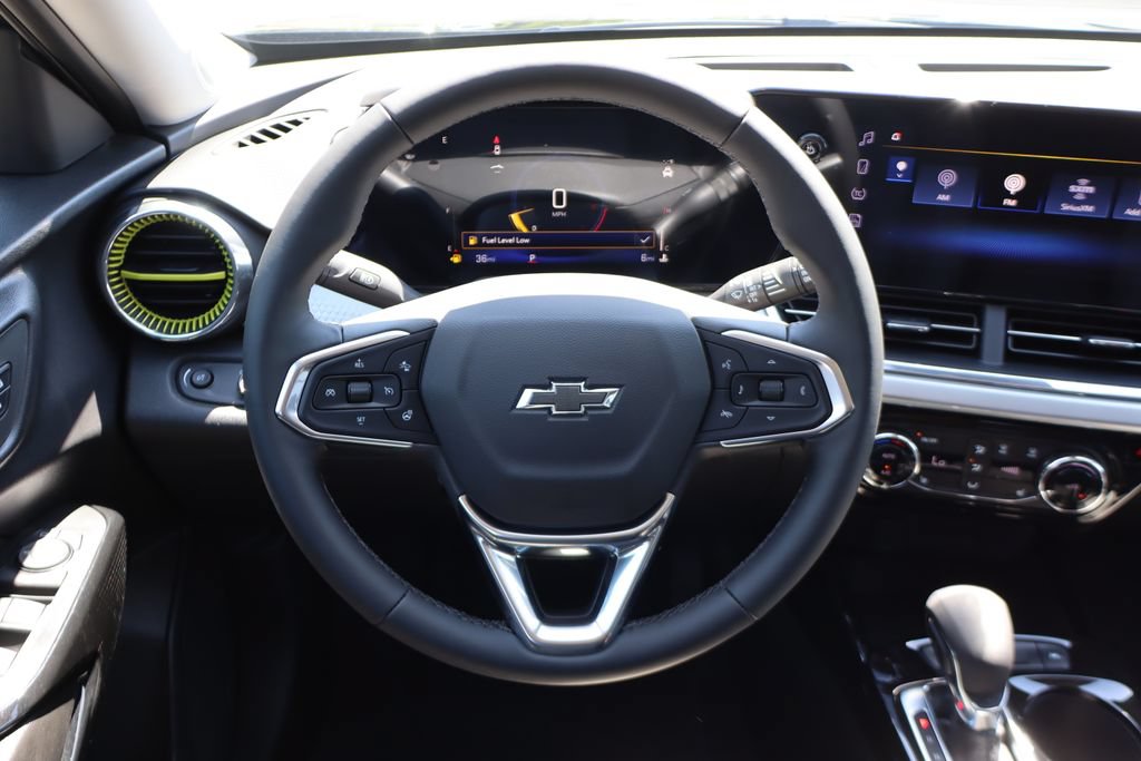 New 2026 Chevrolet Trax LT w/ Driver Confidence Package FWD image 16