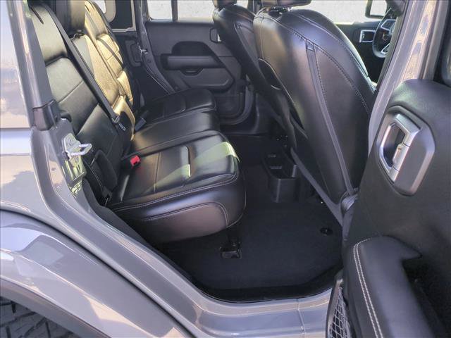 Used 2020 Jeep Wrangler Unlimited Sahara AWD/4WD image 20