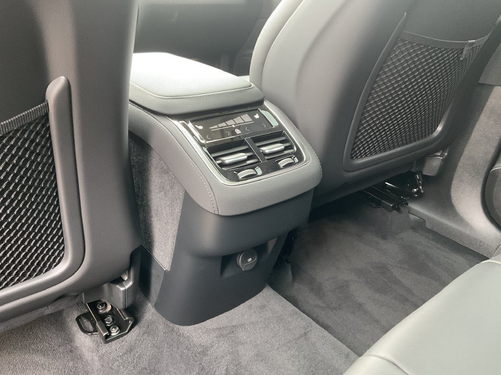 New 2027 Volvo XC90 B6 Ultra AWD/4WD image 20