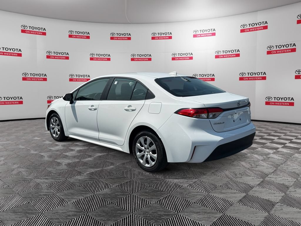 Certified 2024 Toyota Corolla LE FWD image 7