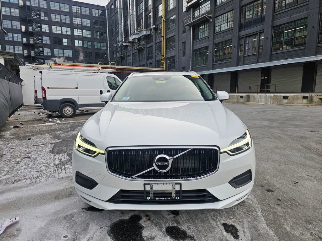 Used 2021 Volvo XC60 T5 Momentum image 6