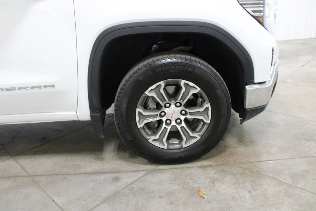 Used 2025 GMC Sierra 1500 SLT AWD/4WD image 42