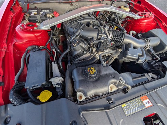 Used 2014 Ford Mustang Convertible image 16