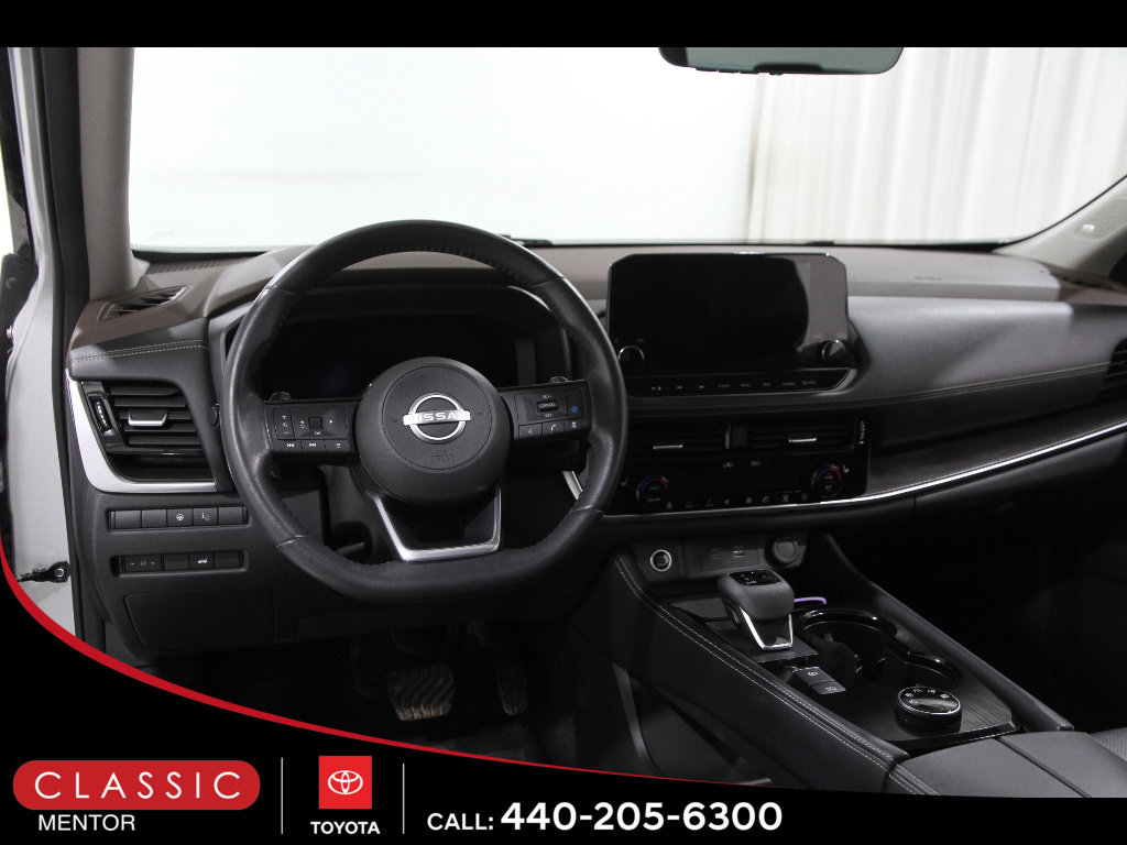 Used 2023 Nissan Rogue Platinum w/ Platinum Premium Package image 6