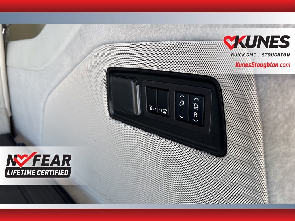 Used 2024 Cadillac Escalade ESV Sport Platinum image 47