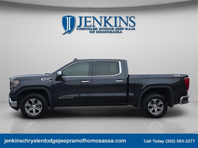 Used 2025 GMC Sierra 1500 SLT image 2