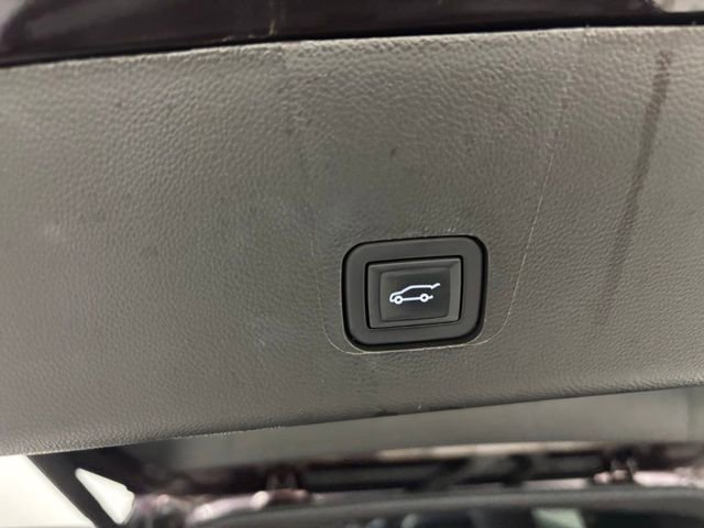 Used 2022 Chevrolet Traverse LT AWD/4WD image 9